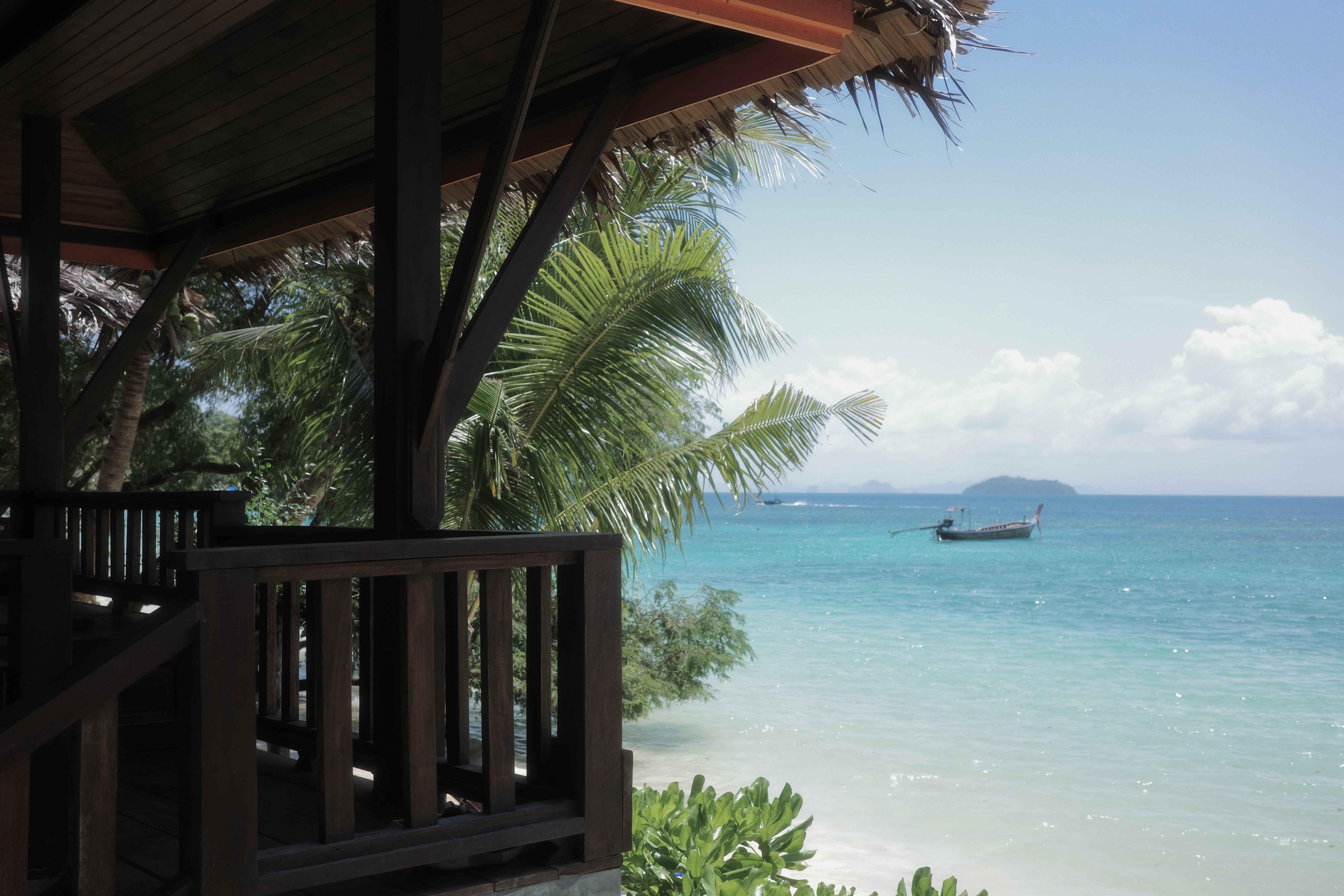 Beach Front​ Bungalow -​ Air Conditioning