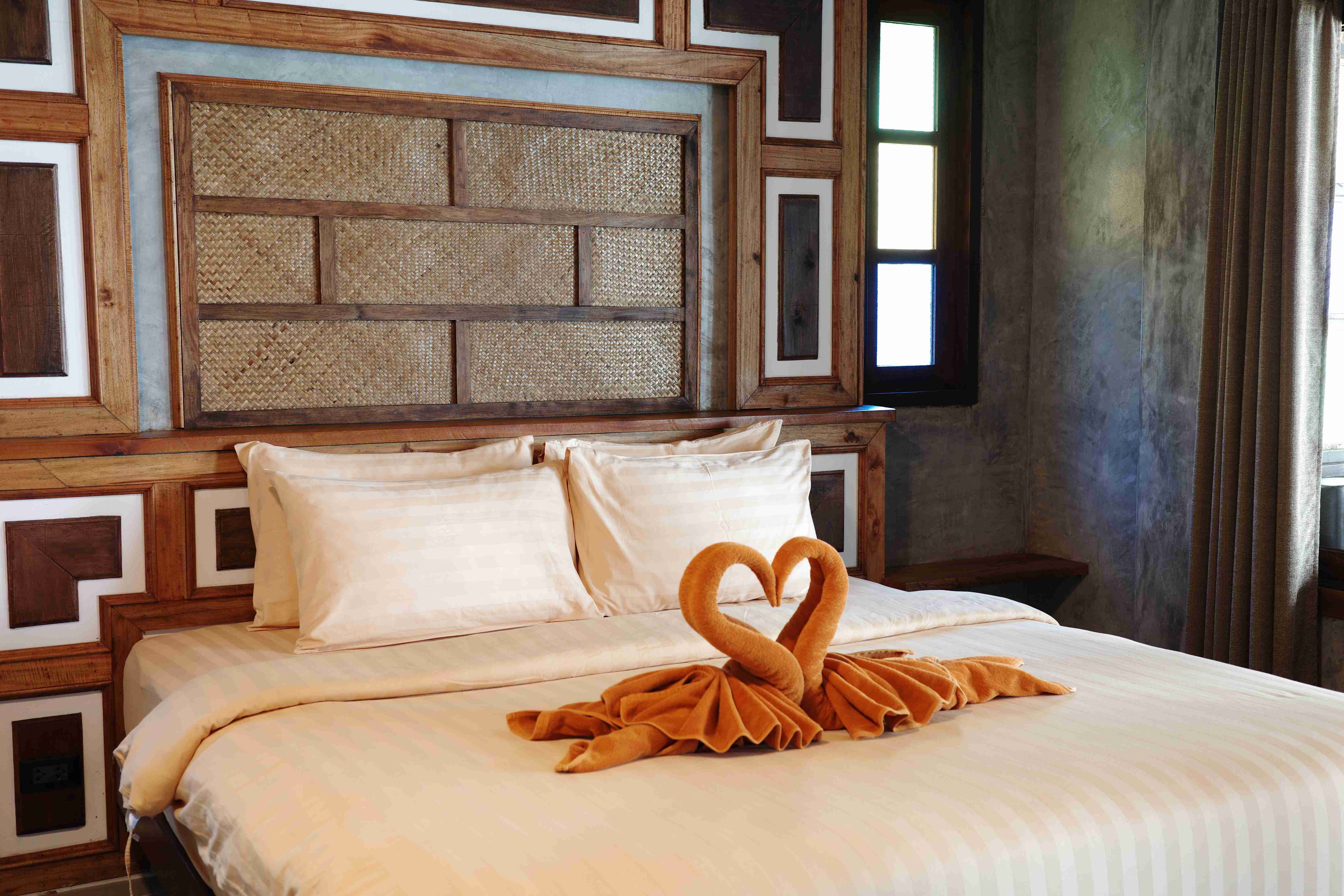 Deluxe Bungalow with Balcony - Air Conditioning